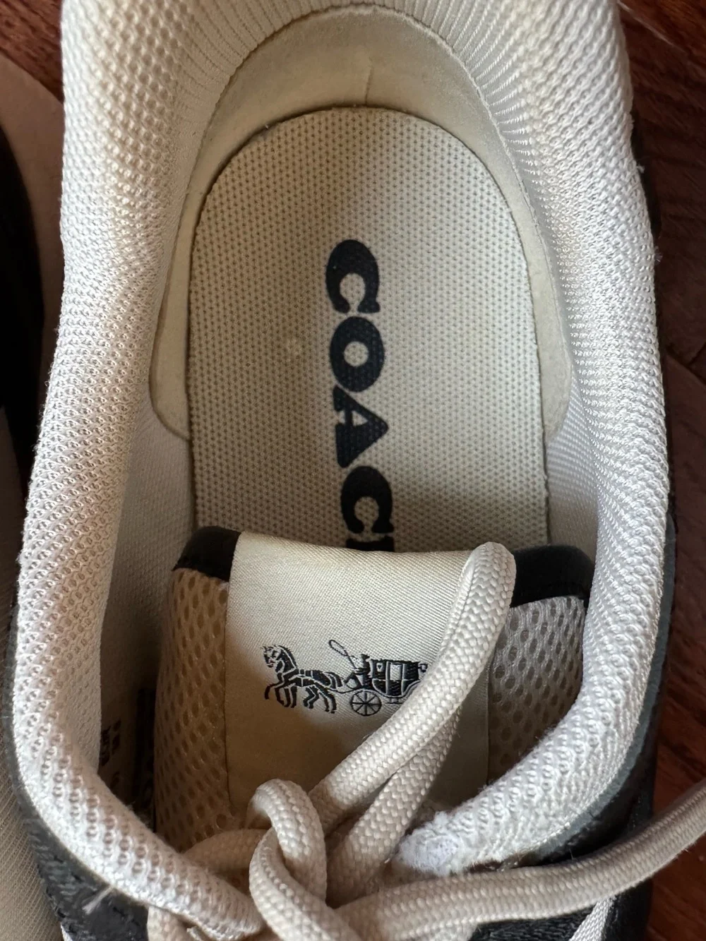Coach C275 Tech Runner Sneakers in Signature Canvas Excellent Condition Women 8